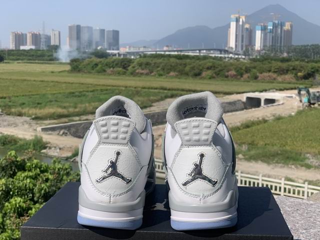 Air Jordan 4 White Grey Detail;
